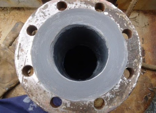 moldagem de flange utilizando Belzona 4301
